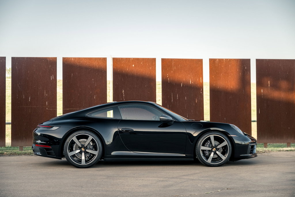Porsche 992 Carrera T