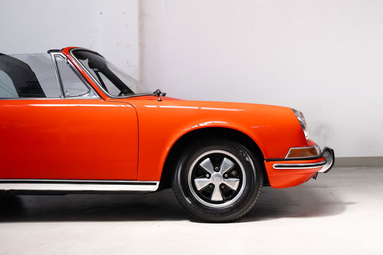 Porsche 911 T
