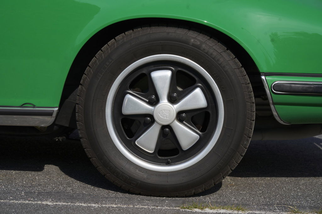 Porsche 911 E