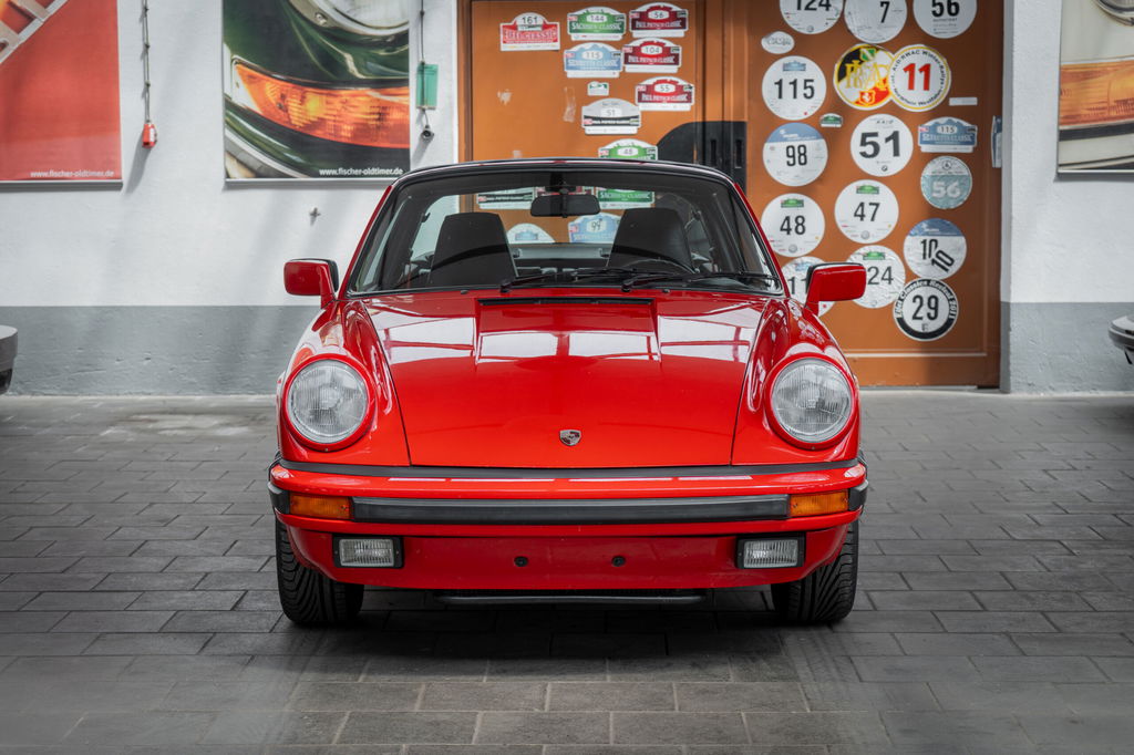 Porsche 911 Carrera 3.2 (KAT)