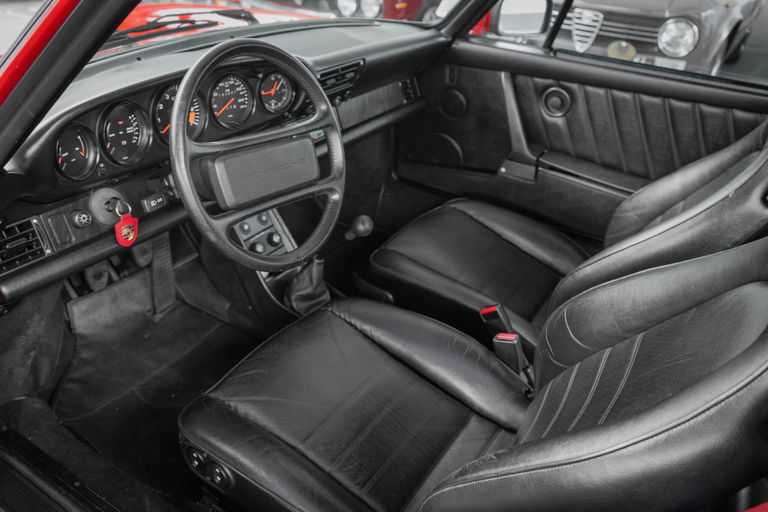 Porsche 911 Carrera 3.2 (KAT)