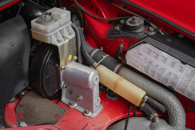 Porsche 911 Carrera 3.2 (KAT)