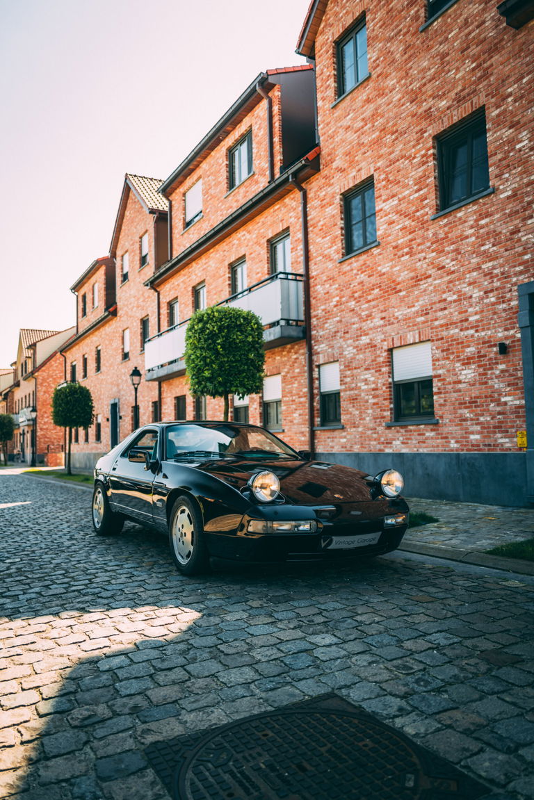 Porsche 928 S4