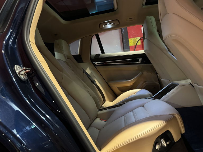 Porsche Panamera 4 E-Hybrid