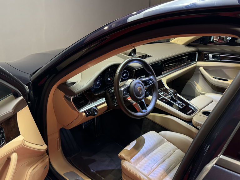 Porsche Panamera 4 E-Hybrid