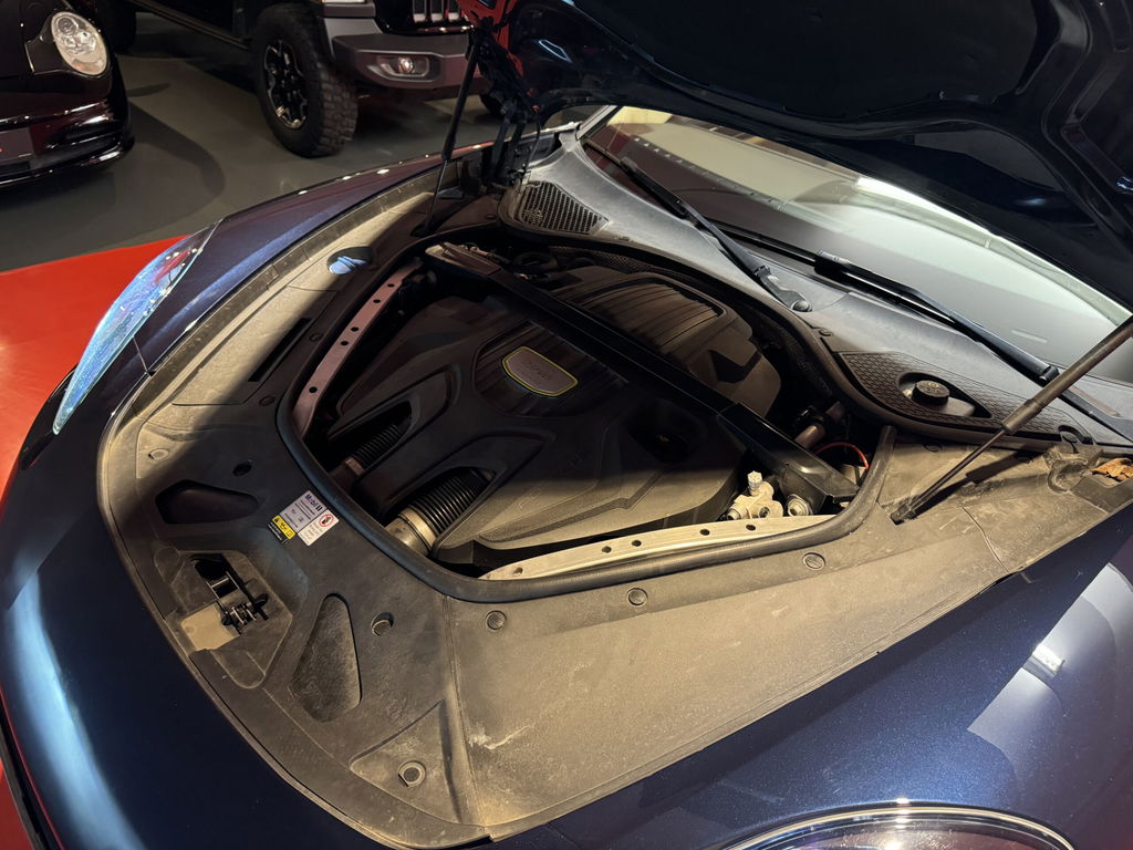 Porsche Panamera 4 E-Hybrid
