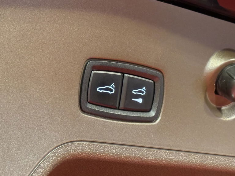 Porsche Panamera 4 E-Hybrid