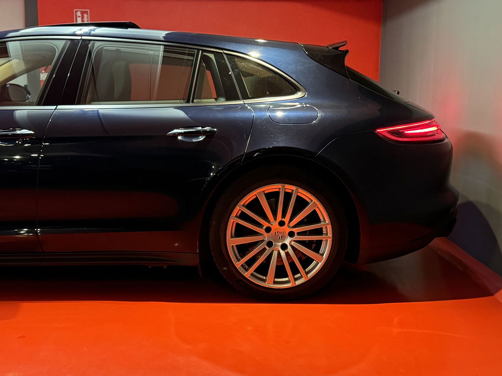 Porsche Panamera 4 E-Hybrid