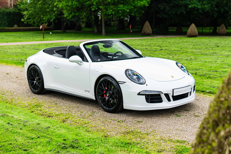 Porsche 991 Carrera GTS