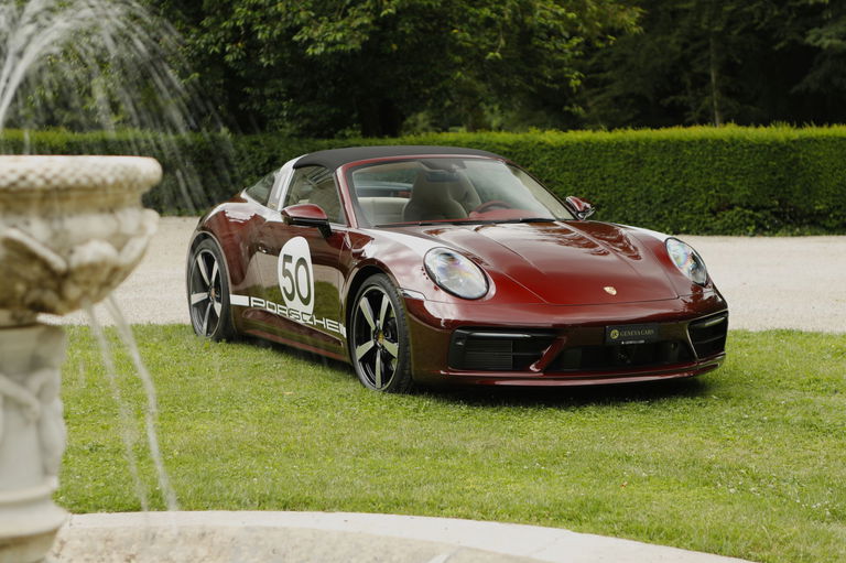 Porsche 992 Heritage Design Edition