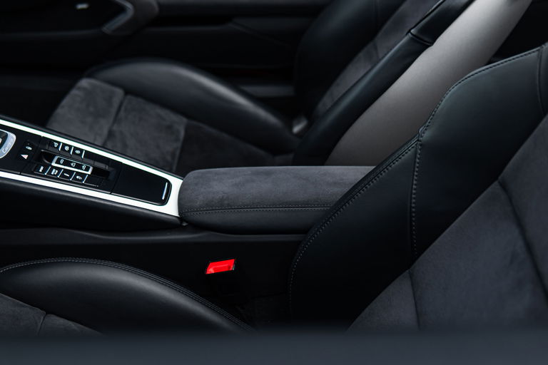 Porsche 991 Carrera GTS