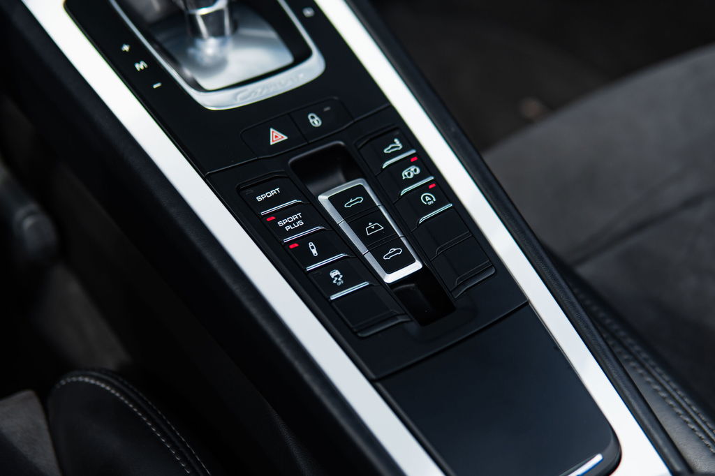 Porsche 991 Carrera GTS