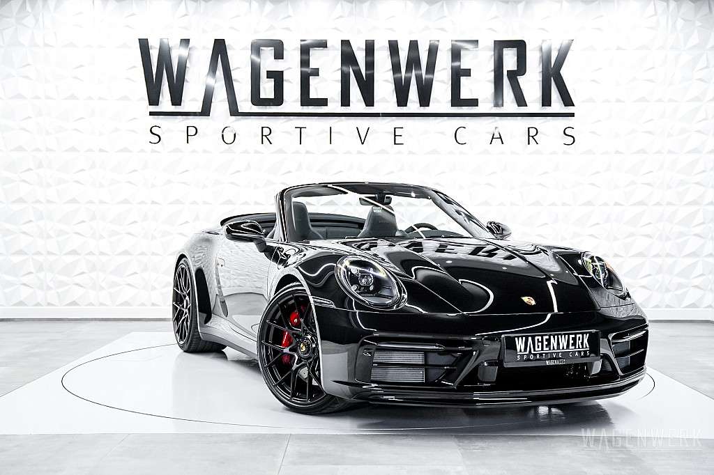 Porsche 992 Carrera GTS
