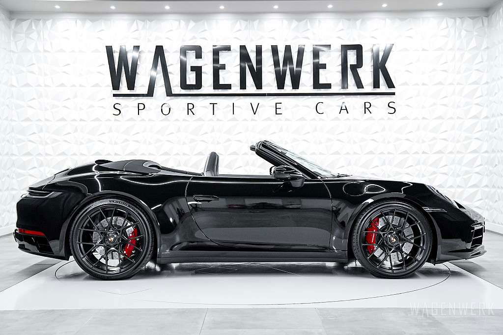 Porsche 992 Carrera GTS