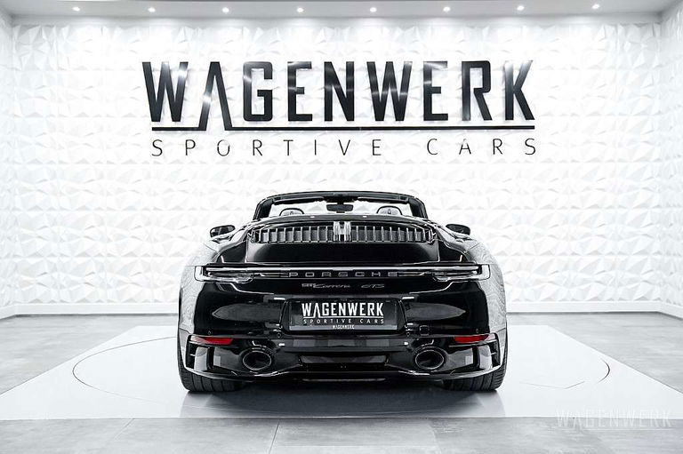 Porsche 992 Carrera GTS