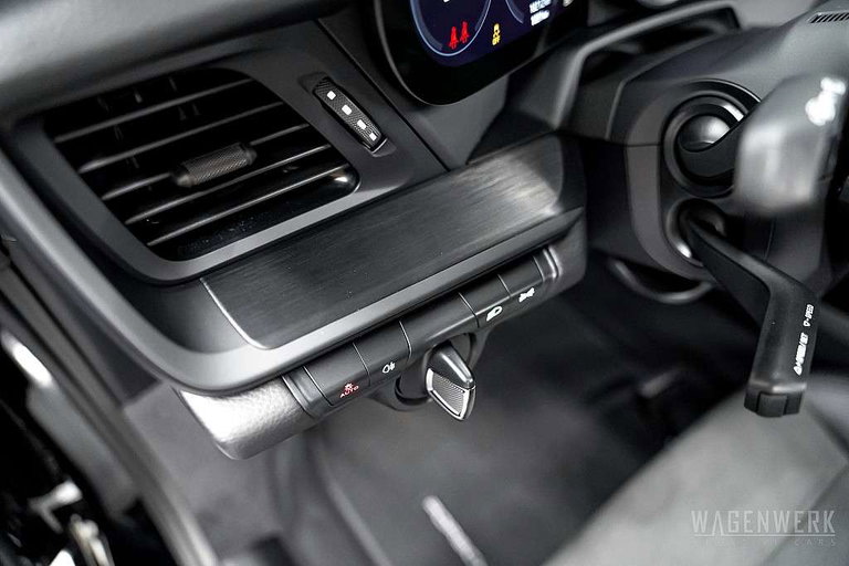 Porsche 992 Carrera GTS