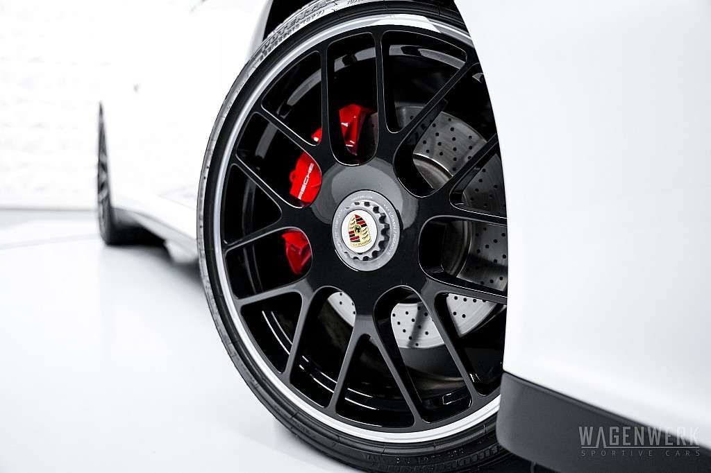 Porsche 997.2 Carrera GTS