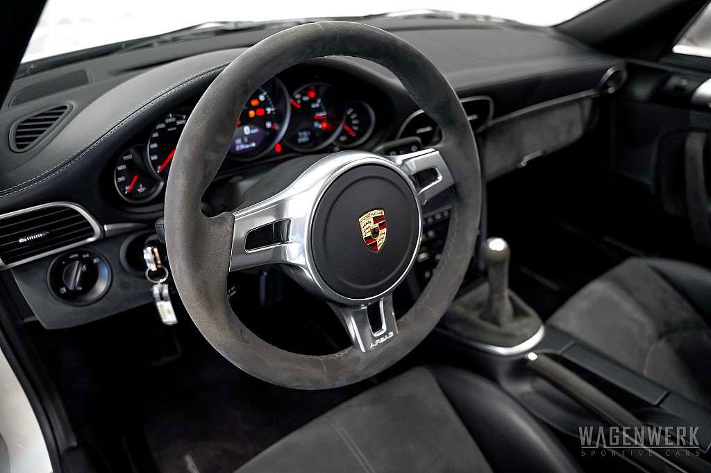 Porsche 997.2 Carrera GTS