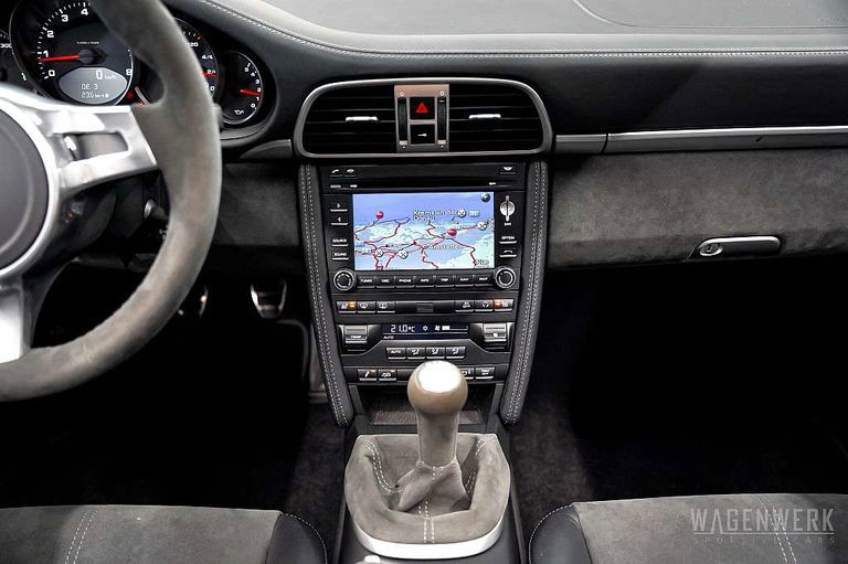 Porsche 997.2 Carrera GTS