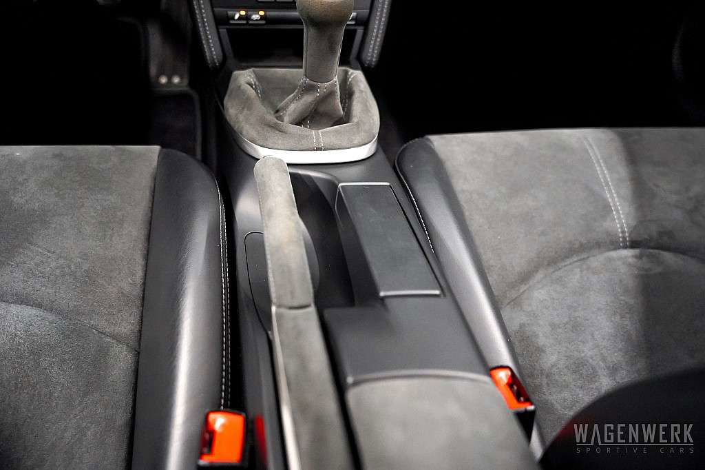 Porsche 997.2 Carrera GTS