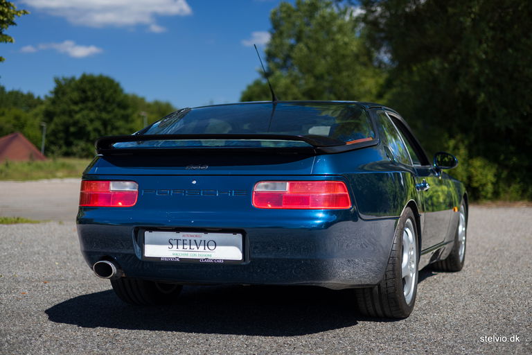 Porsche 968