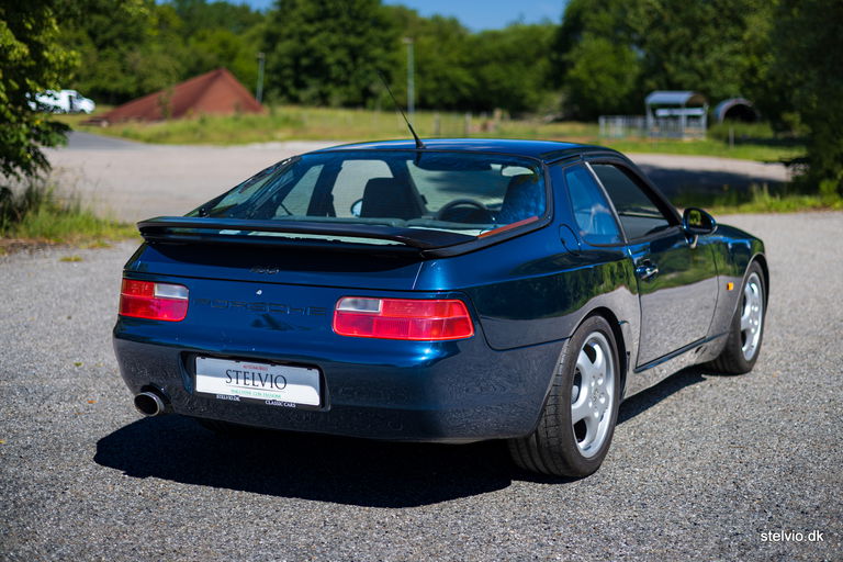 Porsche 968