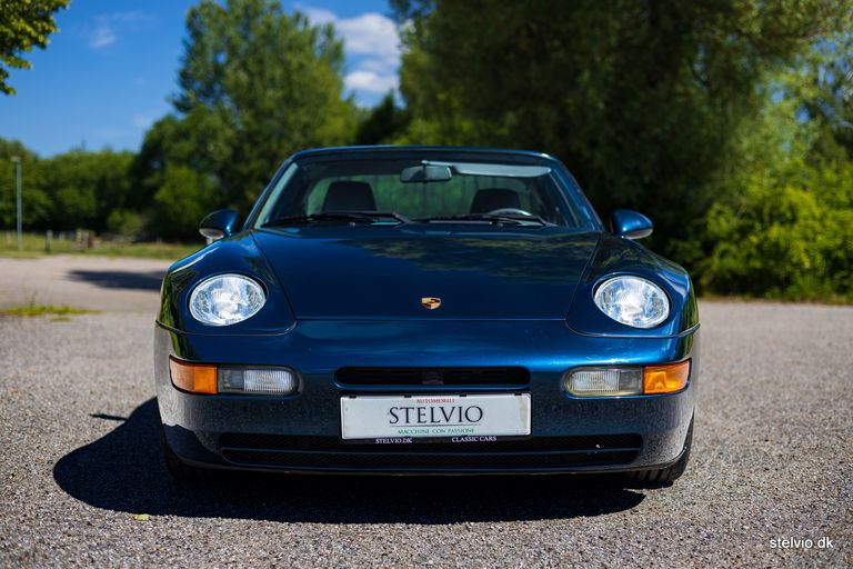 Porsche 968