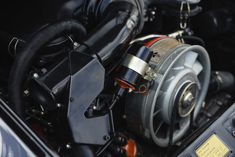 Porsche 911 Carrera 2,7