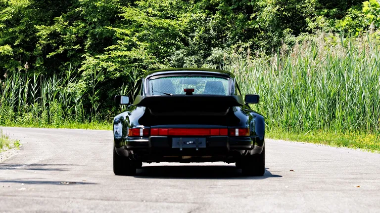 Porsche 911 Turbo 3.3 (US)