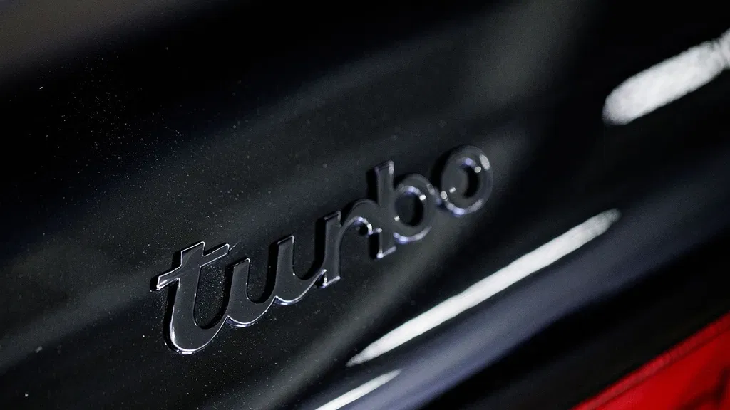 Porsche 911 Turbo 3.3 (US)