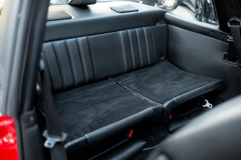 Porsche 911 Carrera 3.2 (US)