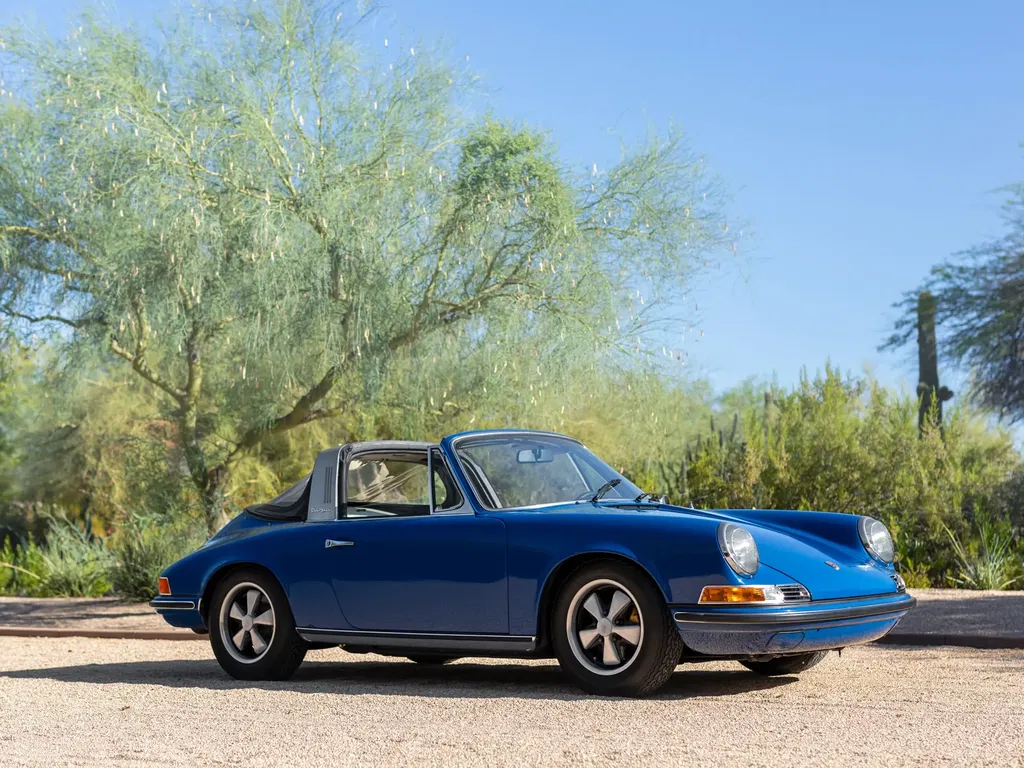 Porsche 911 E
