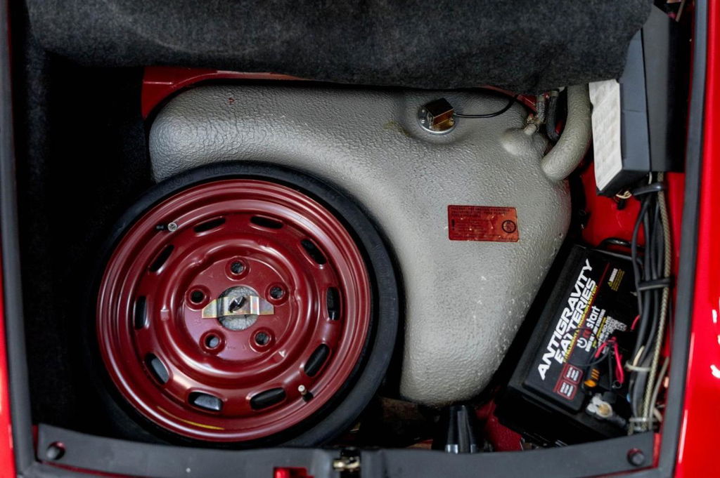 Porsche 911 Carrera 3.2 (US)