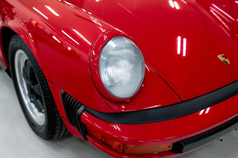 Porsche 911 Carrera 3.2 (US)