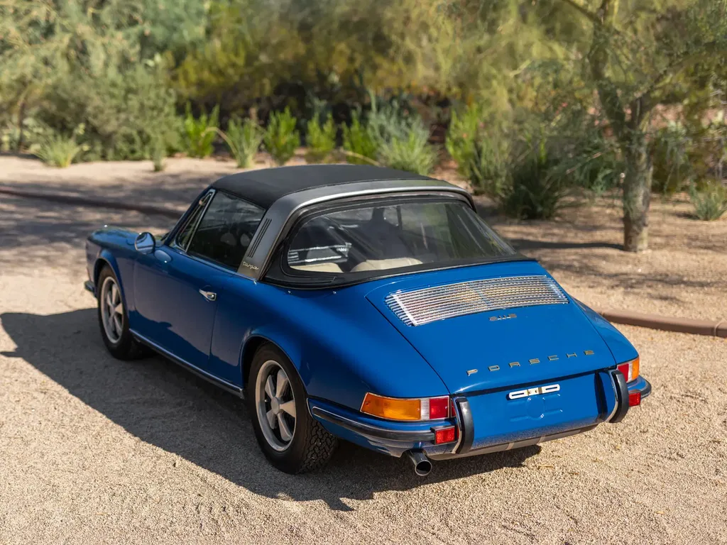 Porsche 911 E