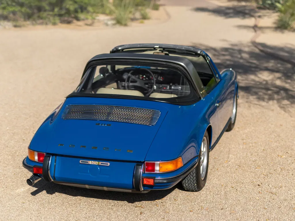 Porsche 911 E