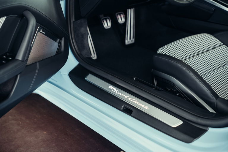 Porsche 992 Sport Classic