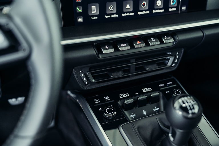 Porsche 992 Sport Classic