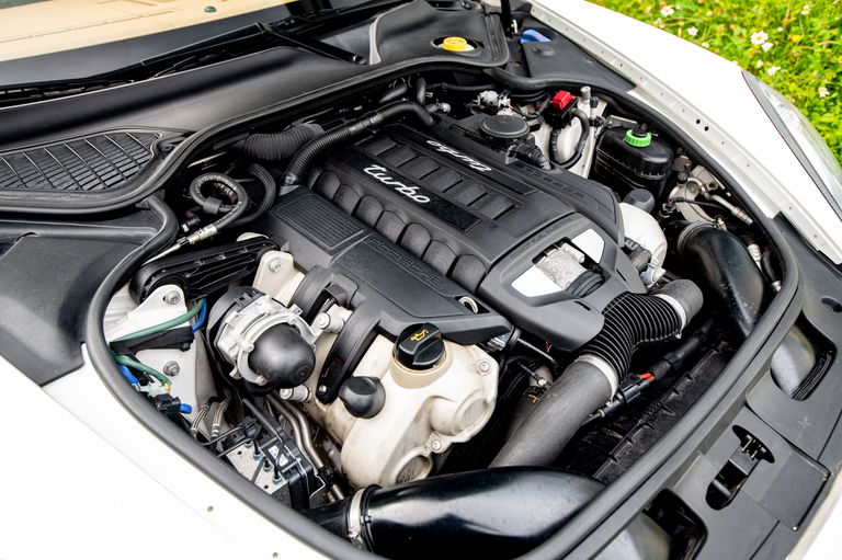 Porsche Panamera Turbo
