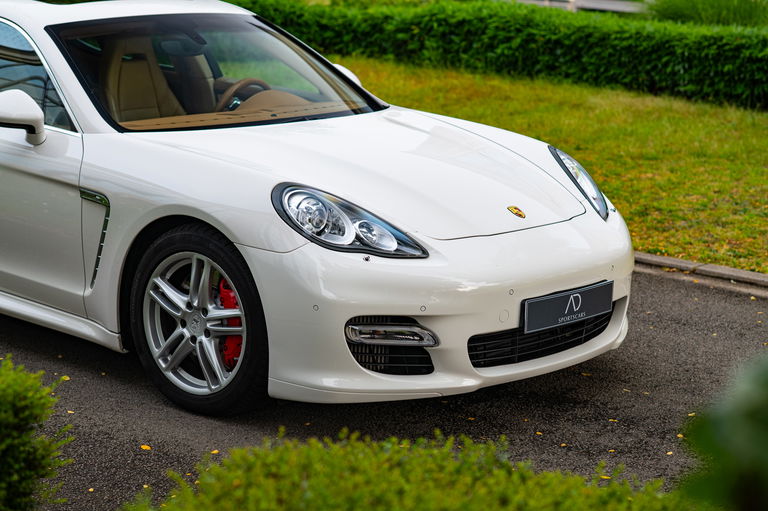 Porsche Panamera Turbo