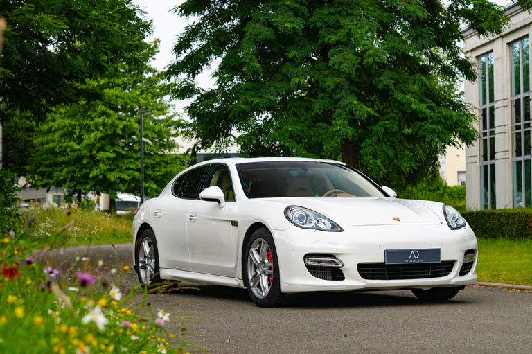 Porsche Panamera Turbo