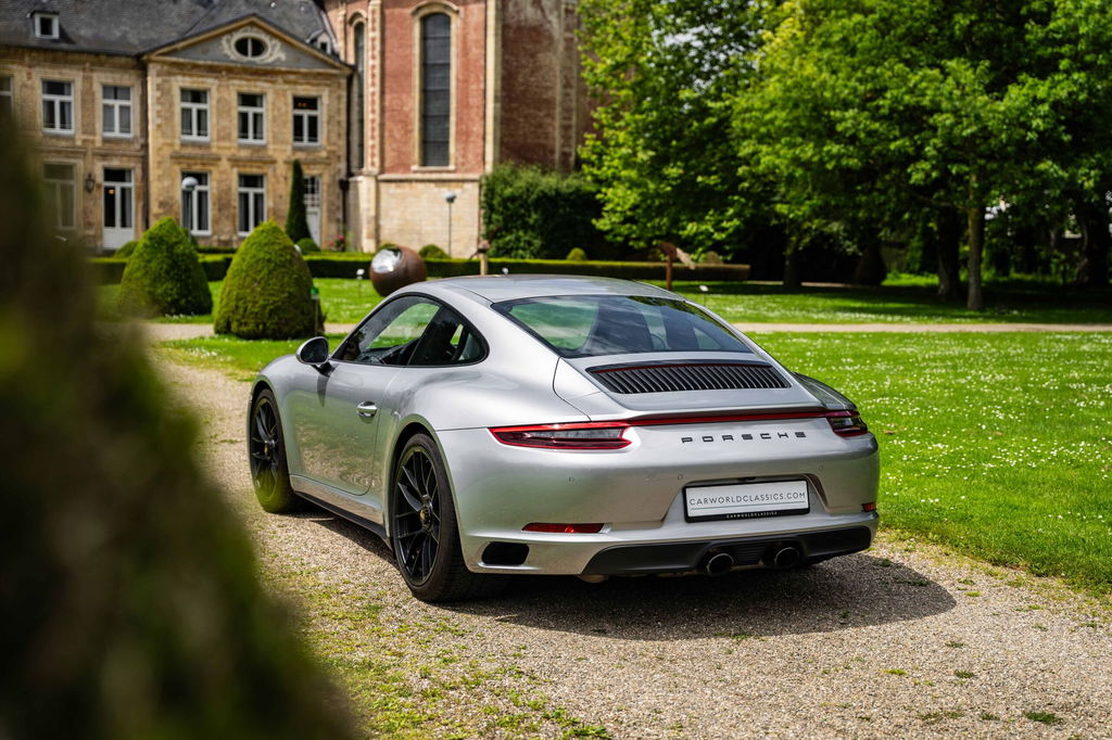 Porsche 991.2 Carrera 4 GTS