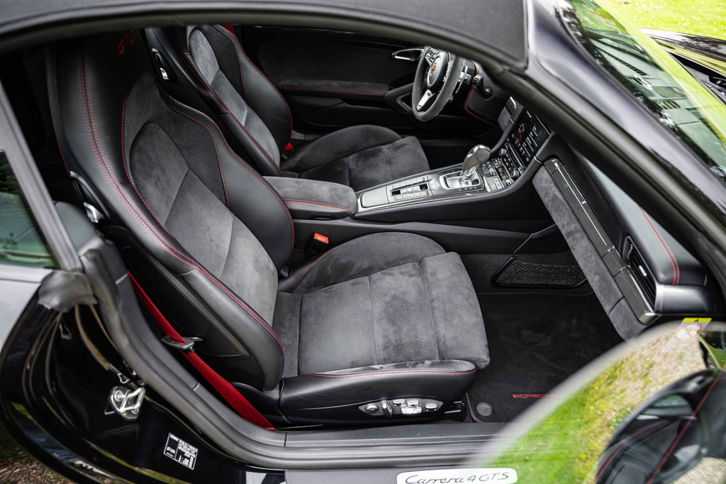 Porsche 991.2 Carrera 4 GTS