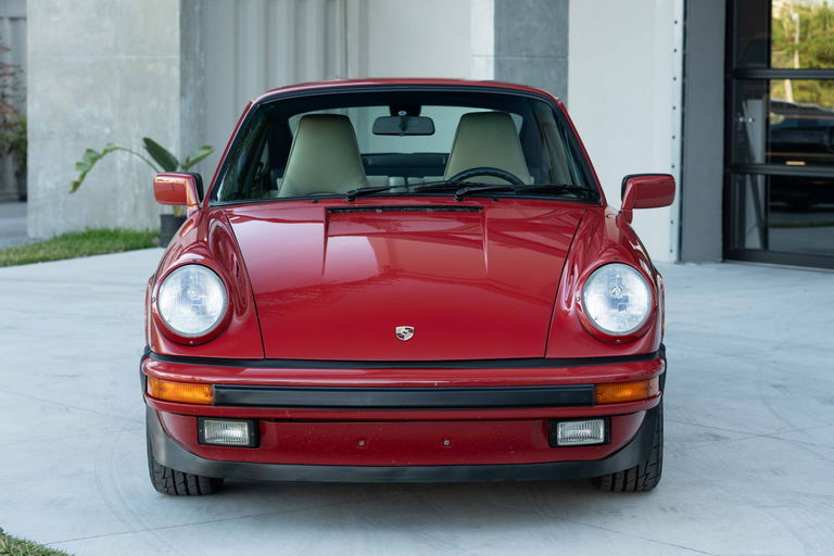 Porsche 911 Carrera 3.2 (US)