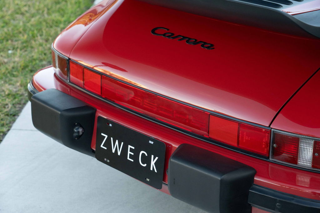 Porsche 911 Carrera 3.2 (US)