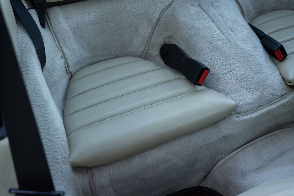 Porsche 911 Carrera 3.2 (US)