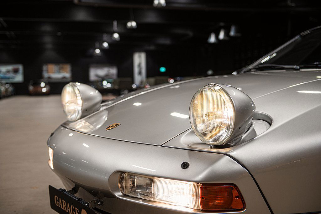 Porsche 928 GTS