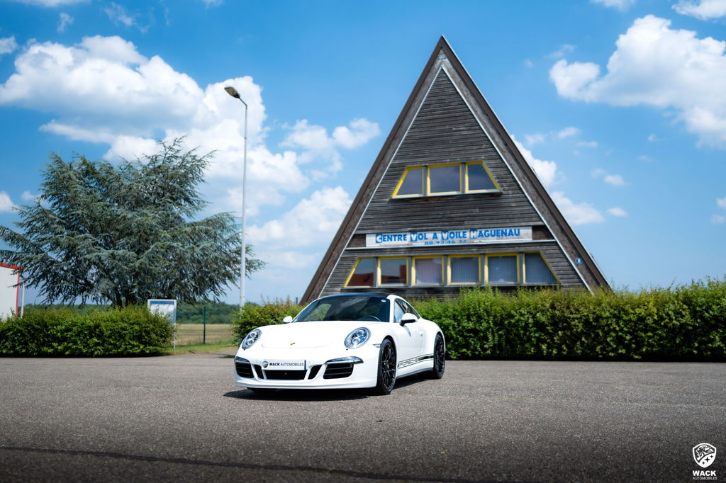 Porsche 991 Carrera GTS