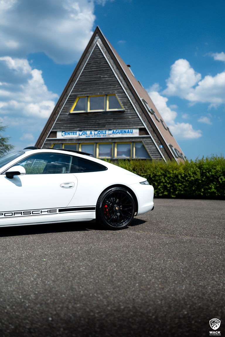 Porsche 991 Carrera GTS
