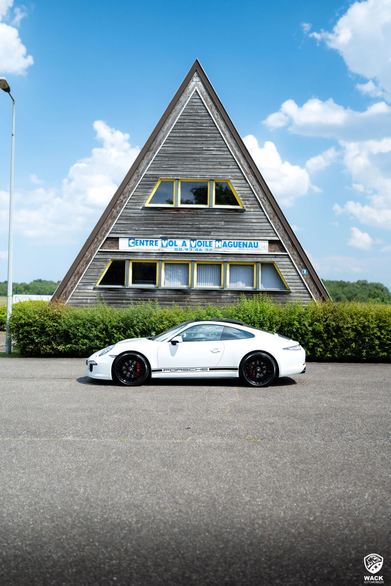 Porsche 991 Carrera GTS